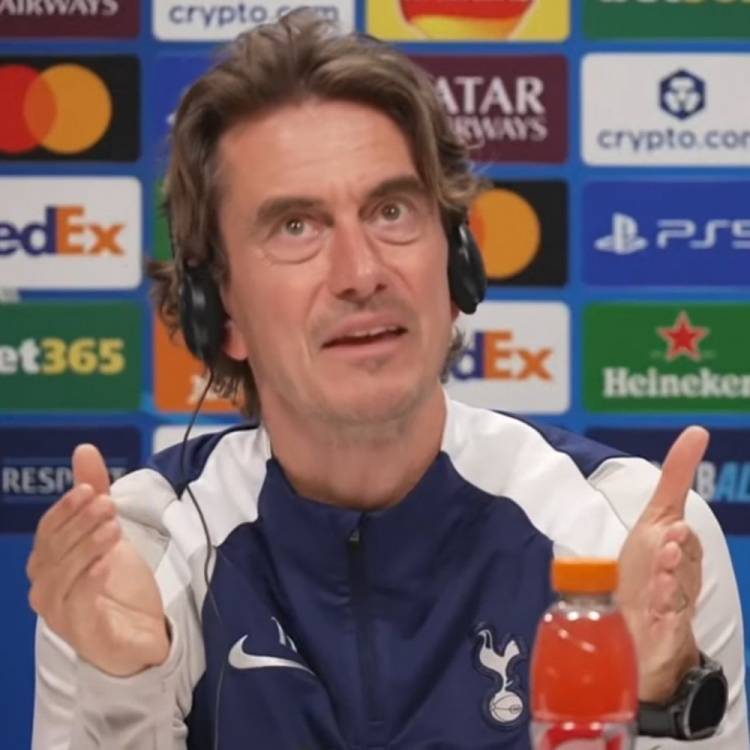 利雅得胜利5-1大胜沙特联，C罗菲利克斯闪耀足球盛宴